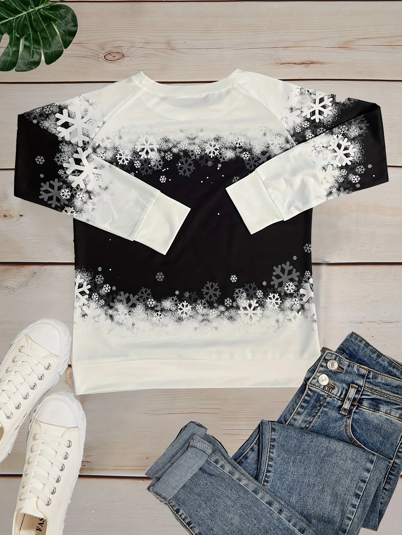 Aria | Snow Cat Winter Top