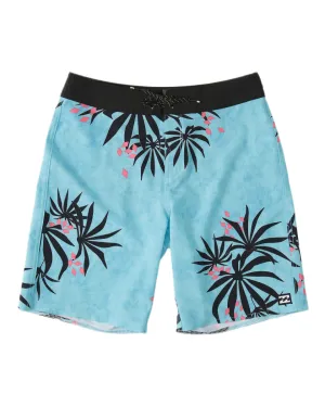Billabong Boys' Sundays Pro Performance 17" Boardshorts