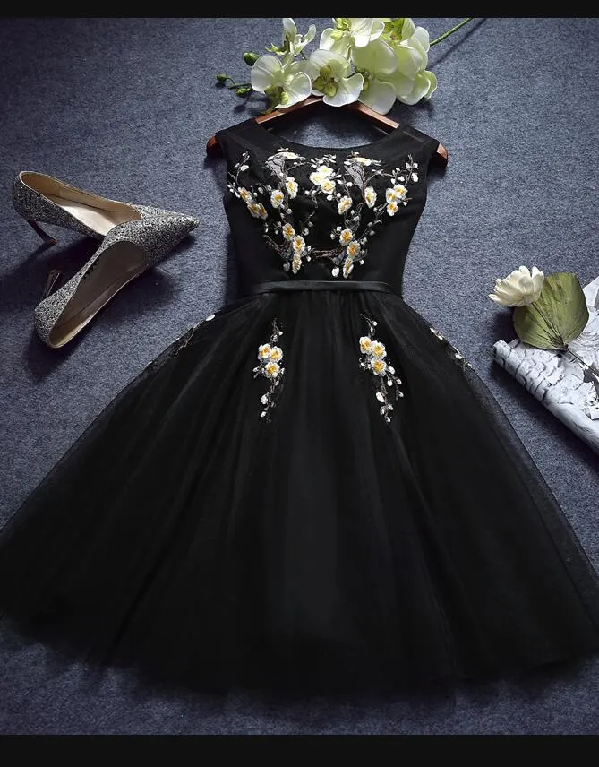 Charming Black Homecoming Dress, Flower Detail Round Neckline Short Prom Dress