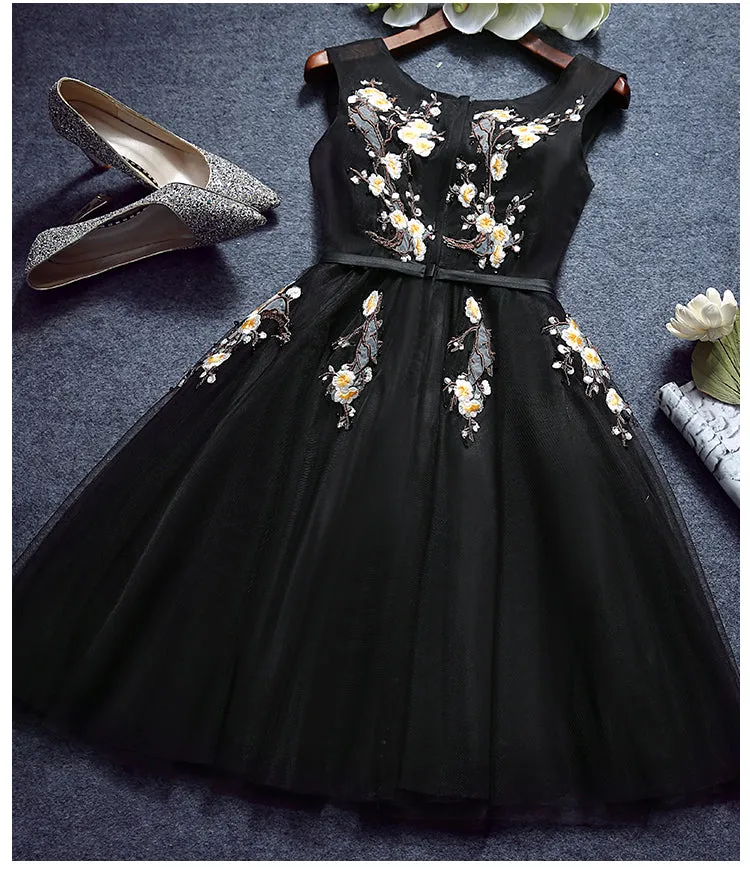 Charming Black Homecoming Dress, Flower Detail Round Neckline Short Prom Dress