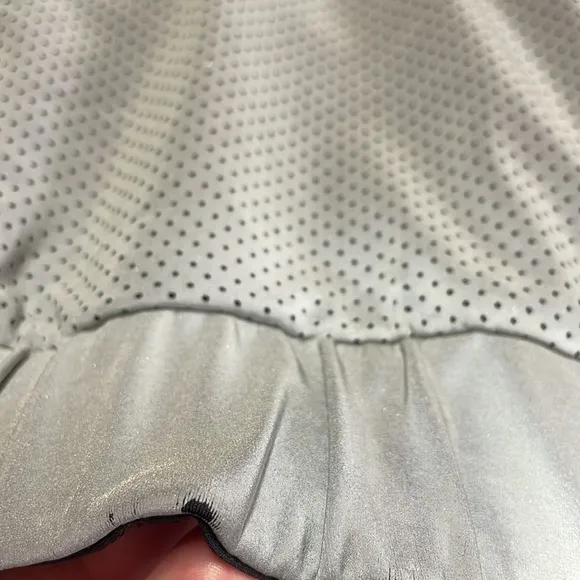 Lululemon Bright Bomber Jacket*Reflective Size 4.