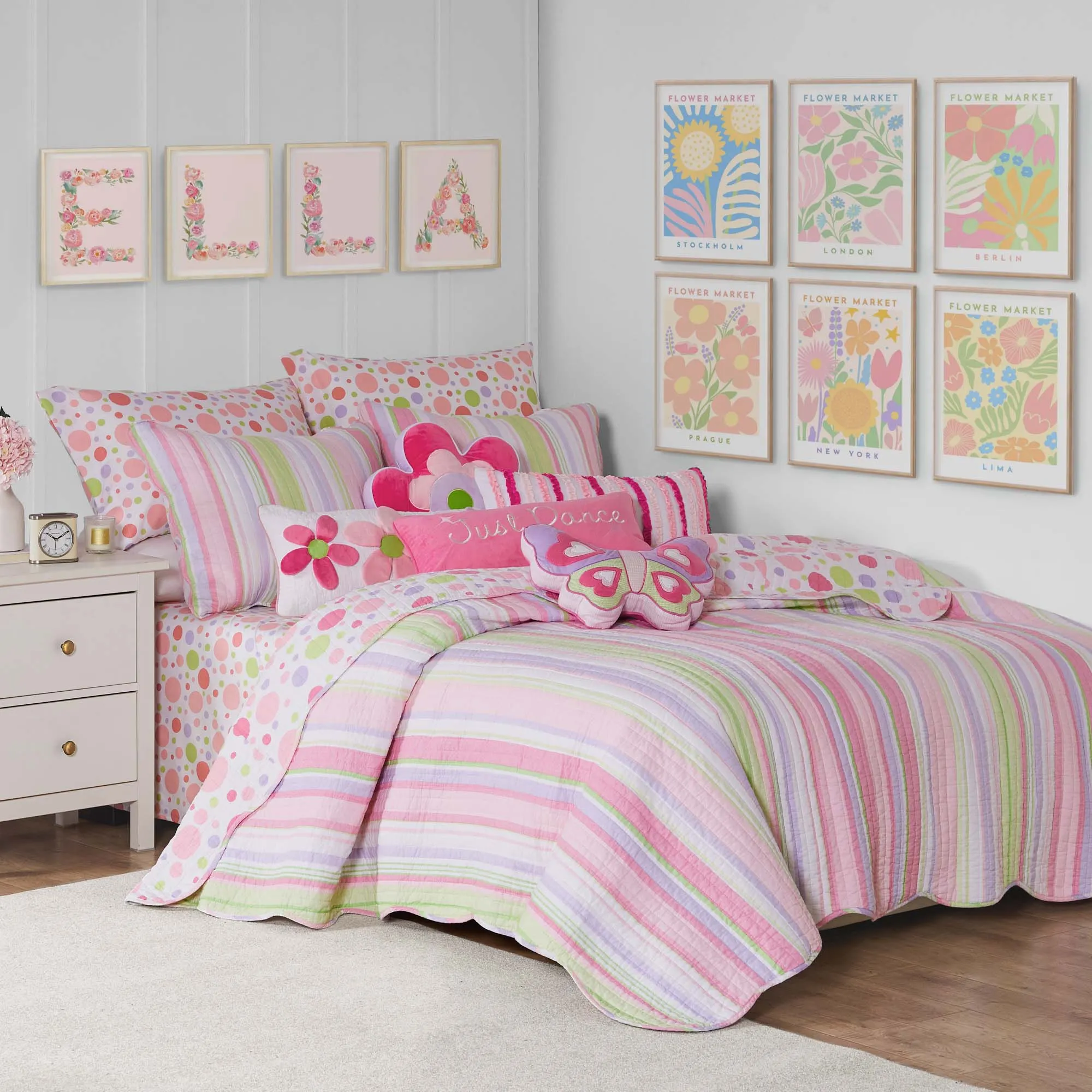 Merrill Stripe Girl Quilt Set