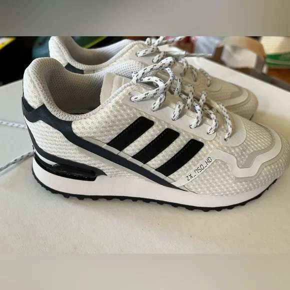New in the box: black &amp; white adidas originals size 11 kids