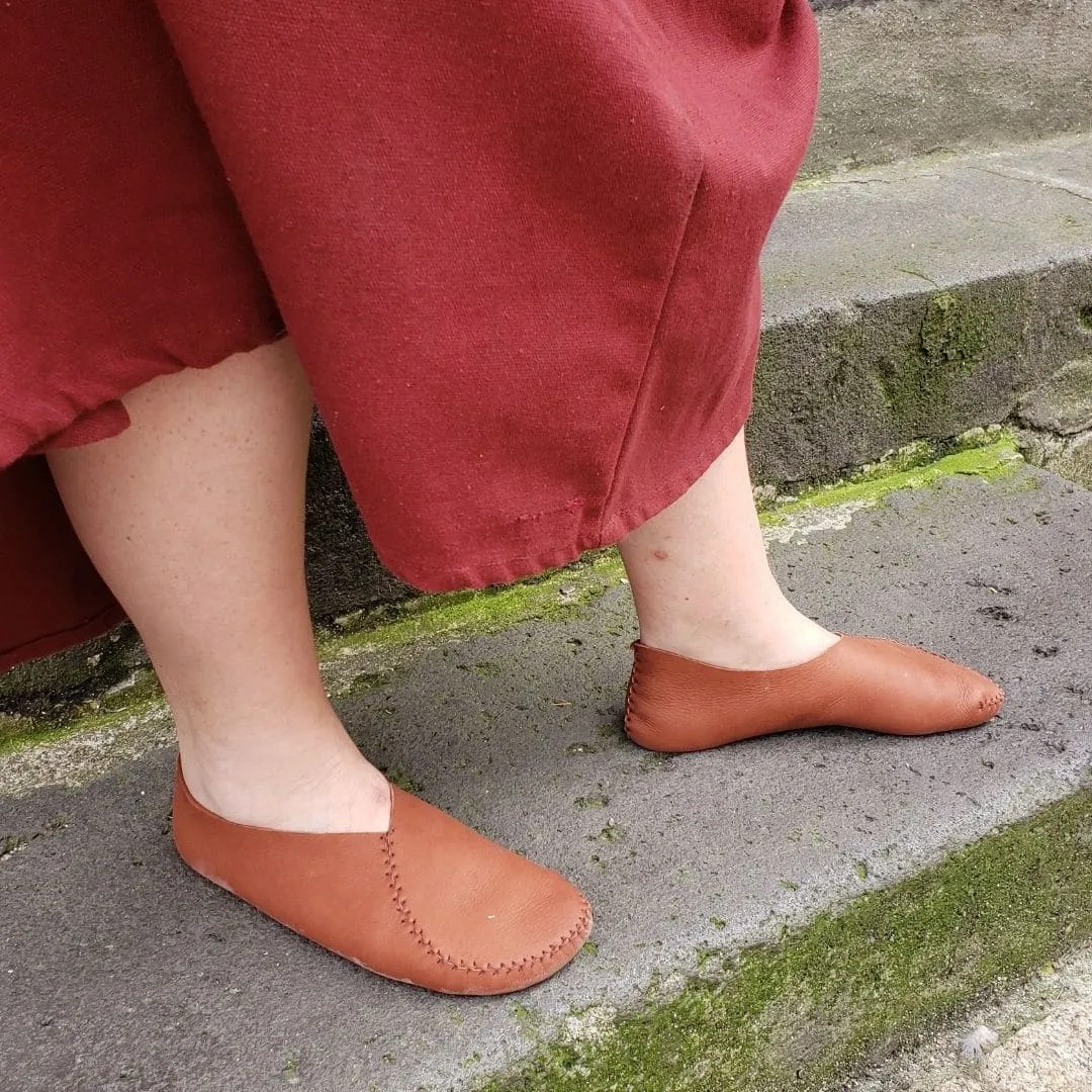 "Heart" Moccasins / Custom-Made Barefoot-Shoes
