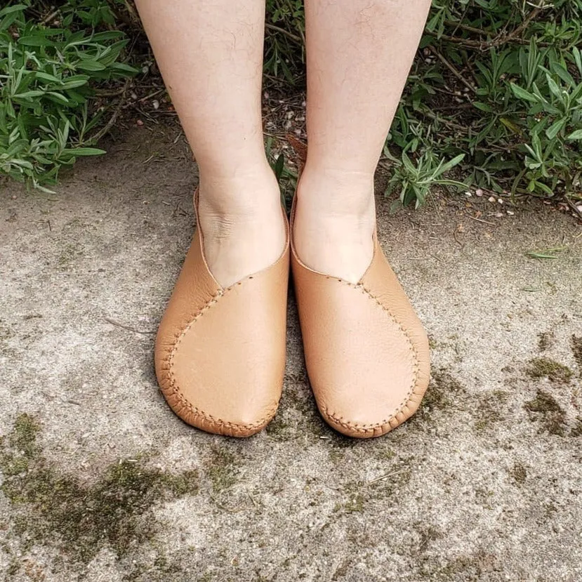 "Heart" Moccasins / Custom-Made Barefoot-Shoes