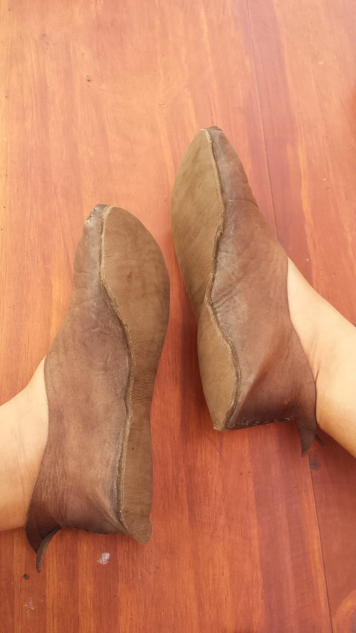 "Heart" Moccasins / Custom-Made Barefoot-Shoes