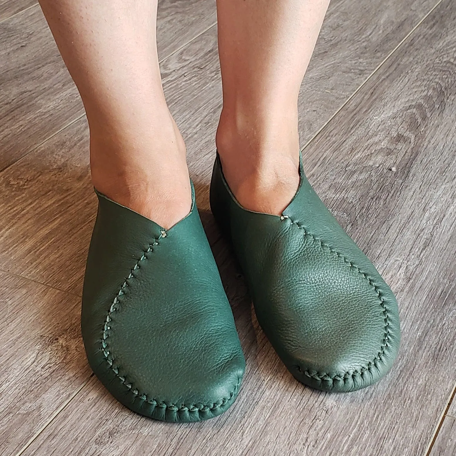 "Heart" Moccasins / Custom-Made Barefoot-Shoes