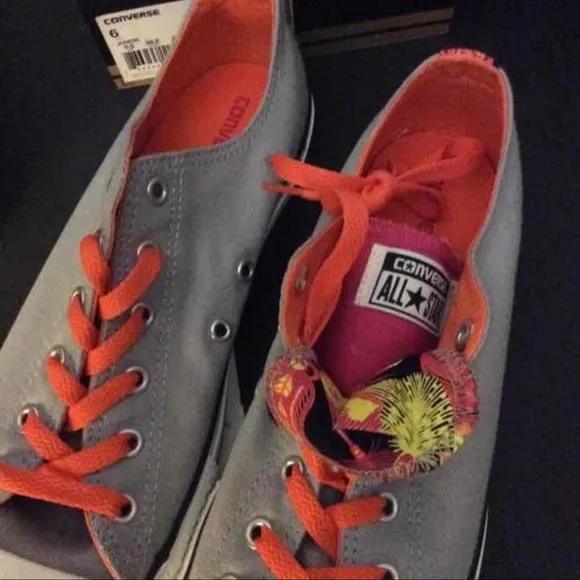 Size 6 Youth Gray Double Tongue Converse Hawaiian Tropical New in box TWO pair