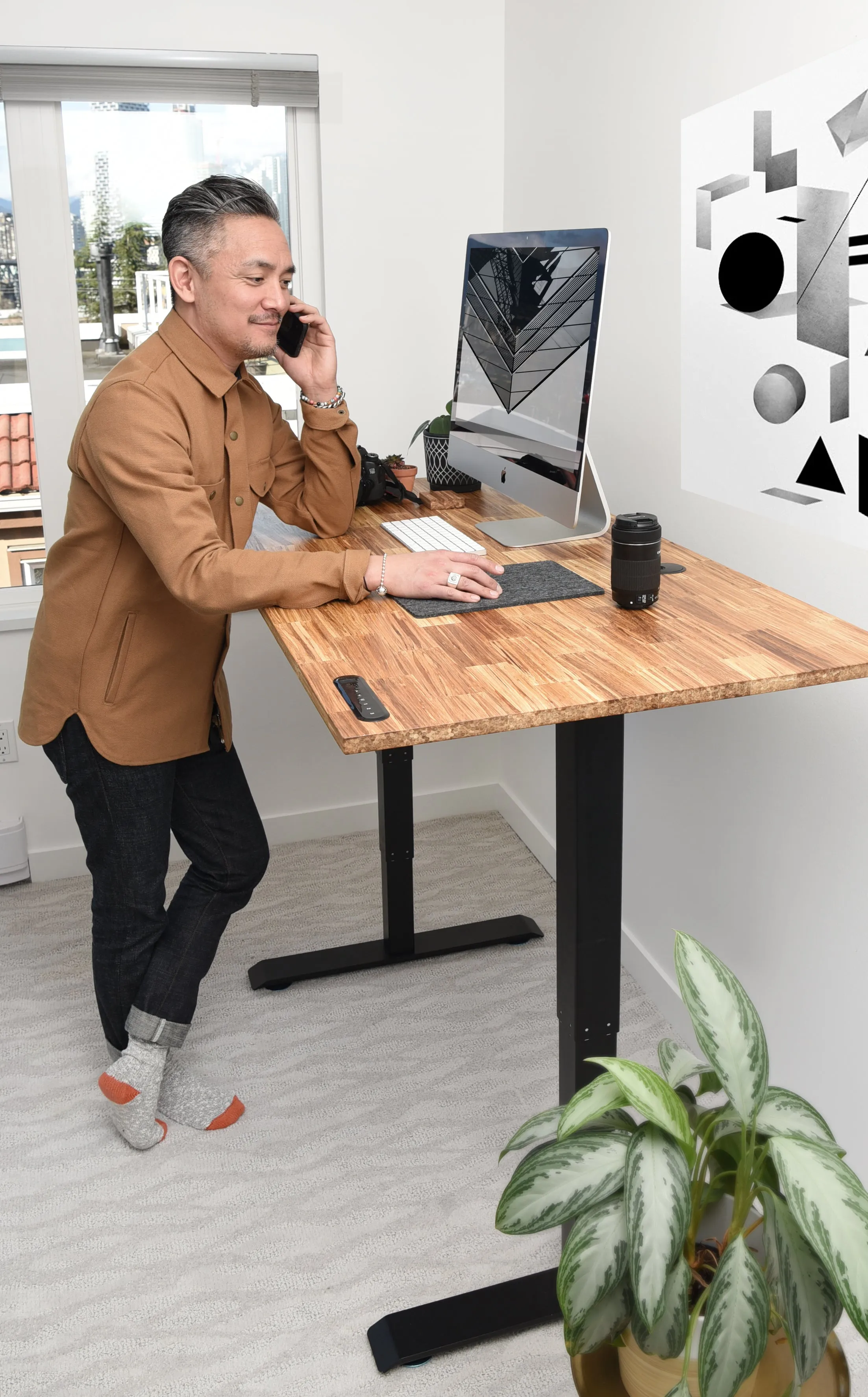 TerraDesk | Eco-Friendly Height-Adjustable Electric Standing Desk by EFFYDESK