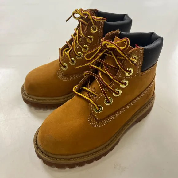 Timberland Kids 6in Prem Wheat Nubuck Boots - Size 8.5 - G56-4