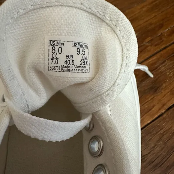 Vans Authentic True White Low-top Sneaker Shoe Size 8.0 US Men / 9.5 US Women