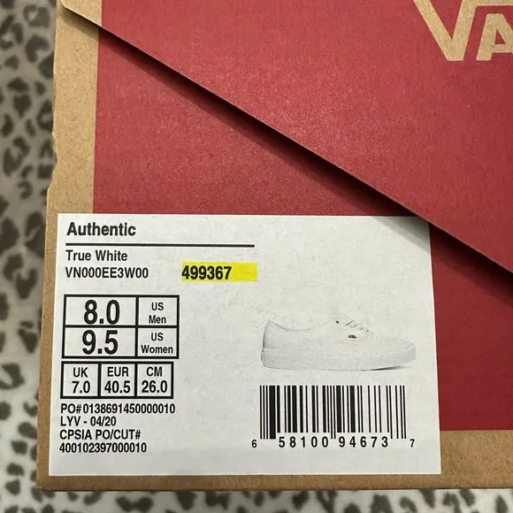 Vans Authentic True White Low-top Sneaker Shoe Size 8.0 US Men / 9.5 US Women