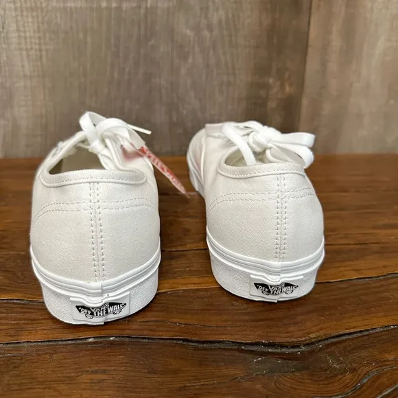 Vans Authentic True White Low-top Sneaker Shoe Size 8.0 US Men / 9.5 US Women