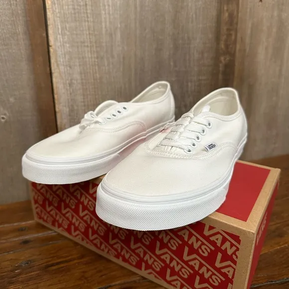 Vans Authentic True White Low-top Sneaker Shoe Size 8.0 US Men / 9.5 US Women