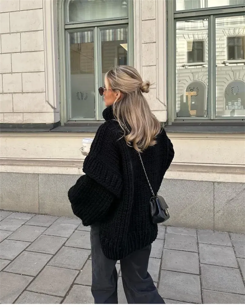 YANA | OVERSIZED SWEATER